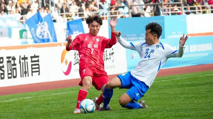 欧冠对决：利物浦 VS 勒沃库森
